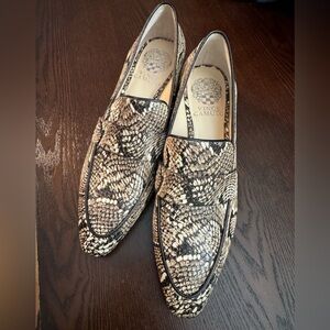 Vince Camuto New Adealia snakeskin loafer 6.5 leather stacked heel shoe brown.